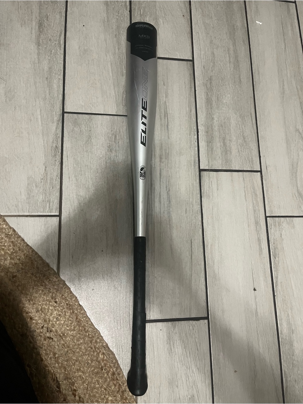 AXE Elite USSSA Drop -10 30 in. Baseball bat silver/black